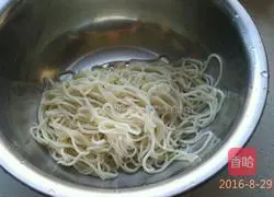 Illustration of how to make sesame cold noodles 3