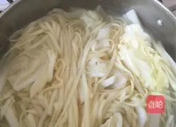 Illustration of how to make noodles 5