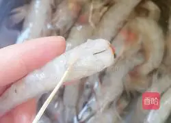 Illustration of how to make shrimp fried rice 2