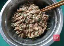 Illustration of how to make pumpkin meat buns 7