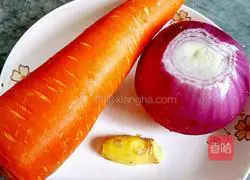 Illustration of how to make mutton dumpling stuffing 1