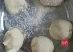 Illustration of how to make chive pancake 1