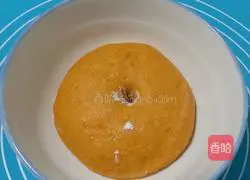 Illustration of how to make pumpkin shell steamed buns 7