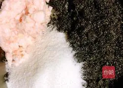 Illustration of how to make piglet glutinous rice balls 1