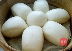 Illustration of how to make Cantonese steamed buns 12