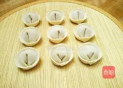 Illustration of making dumplings stuffed with lotus root 13