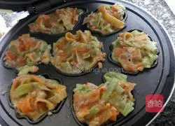 Noodles and meatballs...Illustration of how to make baby rice 12