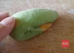 Illustration of how to make rainbow pattern steamed buns 7