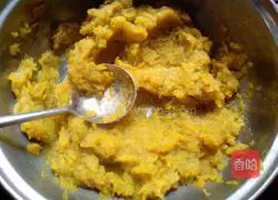 Illustration of how to make pumpkin steamed buns 5