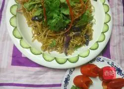 Illustration of how to make traditional fried noodles 8