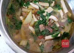 Illustration of how to make noodles 1