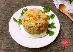 Illustration of how to make egg fried rice 11
