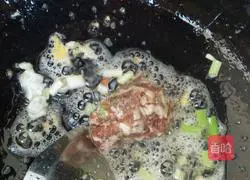 Illustration of how to make fried rice with minced meat and eggs 6