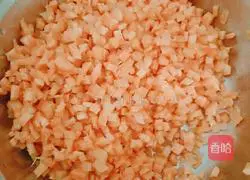 Illustration of how to make carrot and meat buns 2