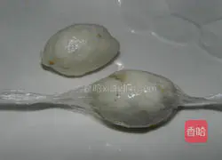 Illustration of how to make crystal dumplings 6