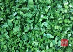 Illustration of how to make leek, egg, fried dough sticks and meat dumplings 2