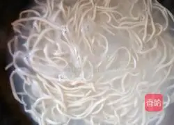 Illustration of how to make fried egg noodles 7
