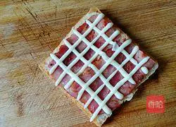 Illustration of how to make bacon and egg sandwich 8