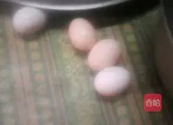 Illustration of how to make ham fried rice 1