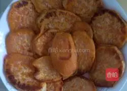 Illustration of how to bake potato chips in an electric pan 6