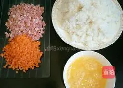 Illustration of how to make bacon fried rice 1
