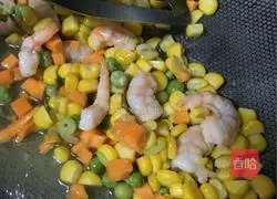 Assorted Egg Fried Rice Recipe Illustration 7