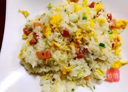 Illustration of how to make egg fried rice 10