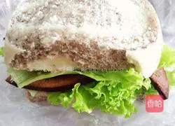 Illustration of how to make a capricious sandwich 4