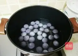 Illustration of how to make glutinous rice balls with glutinous rice and eggs 3