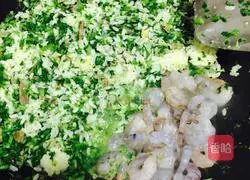 Illustration of how to make shrimp fried rice 11