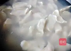 Illustration of how to make yellow mushroom and pork dumplings 20