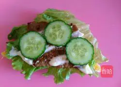 Illustration of how to make black pepper steak sandwich 11