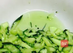 Illustration of how to make cucumber dumplings 3