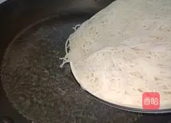 Beef balls and oyster mushrooms Illustration of how to make rice noodles 3