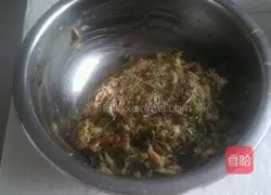 Illustration of how to make Sophora japonica dumplings 7