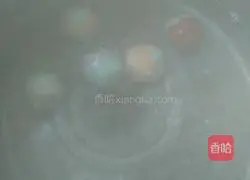 Illustration of making homemade glutinous rice balls 9