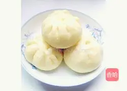 Illustration of how to make cowpea meat buns 16