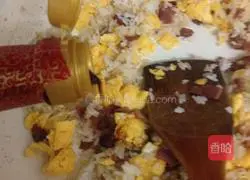 Illustration of how to make bacon and egg fried rice 5