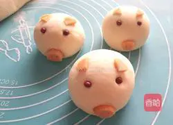Illustration of how to make piggy steamed buns 8