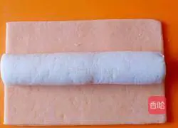 Illustration of how to make carrot and two-color flower steamed buns 8