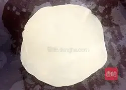 Illustration of how to make soft pancake rolls 6