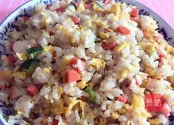 Illustration of how to make homemade egg fried rice 5