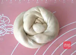 Illustration of how to make scallion pancakes 12