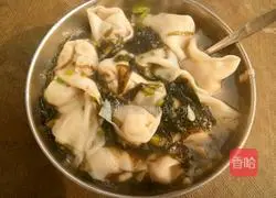 Illustration of how to make wontons 8