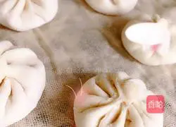 Soup dumpling recipe illustration 9