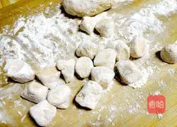 Illustration of how to make cabbage and egg dumplings 7