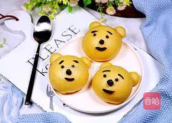 Illustration of how to make Pooh Steamed Buns with Bean Paste 19