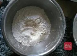 Illustration of how to make brown sugar and red date steamed buns 7