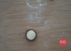 Illustration of how to make tiger steamed buns 5