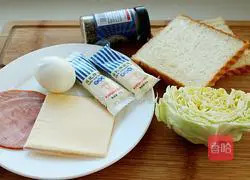 Illustration of how to make marshmallow sandwich 1
